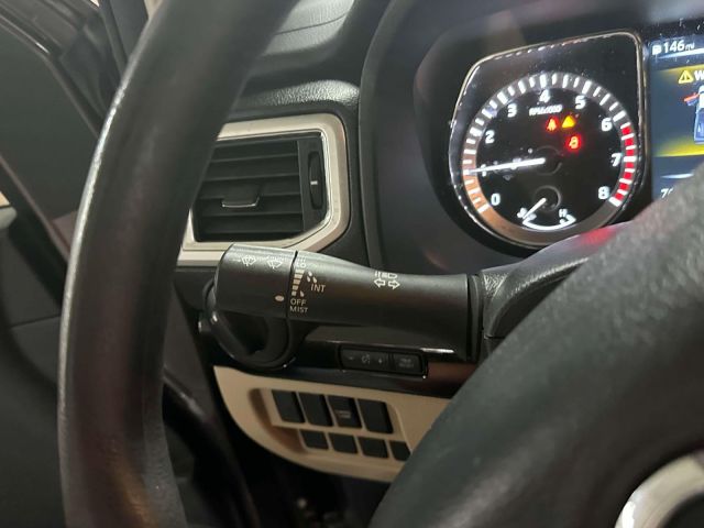 2017 Nissan Titan 4x2 Crew Cab SV