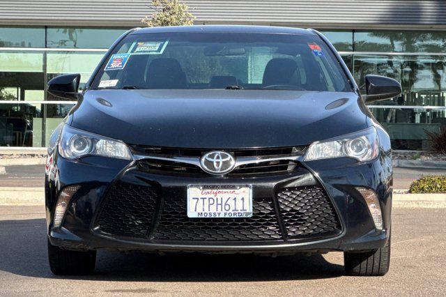 2017 Toyota Camry SE Pre-Owned