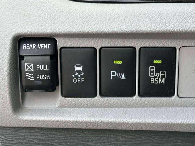 2017 Toyota Sienna XLE Premium AWD 7-Passenger (Natl)