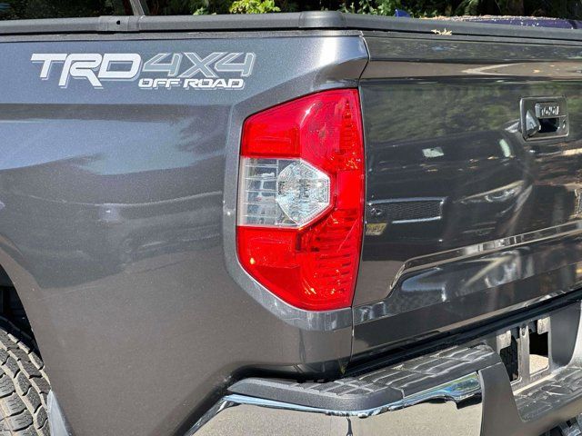 2017 Toyota Tundra 4WD SR5
