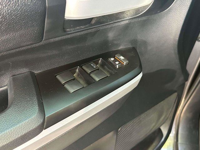 2017 Toyota Tundra 4WD SR5