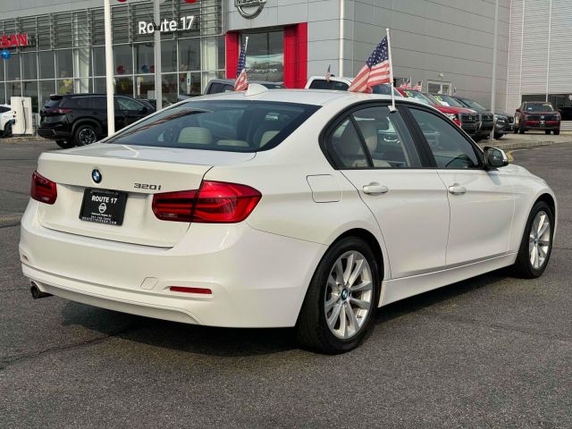 2018 BMW 3 Series 320i Sedan