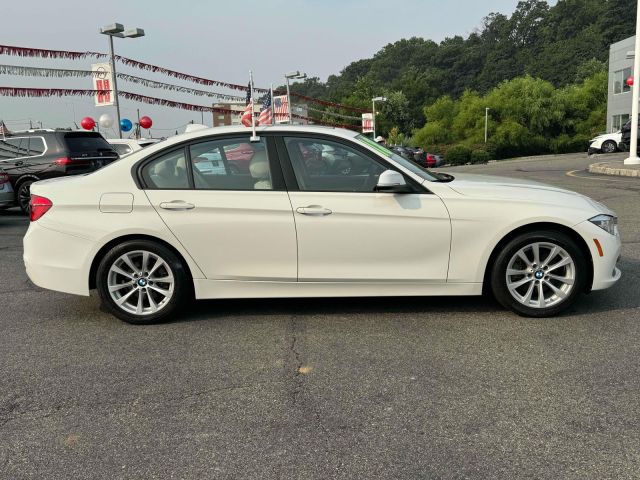 2018 BMW 3 Series 320i Sedan