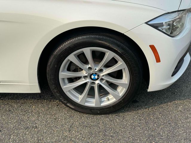 2018 BMW 3 Series 320i Sedan