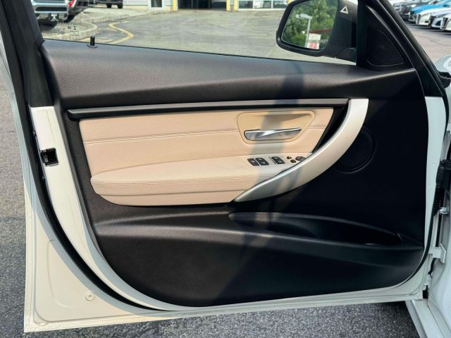 2018 BMW 3 Series 320i Sedan