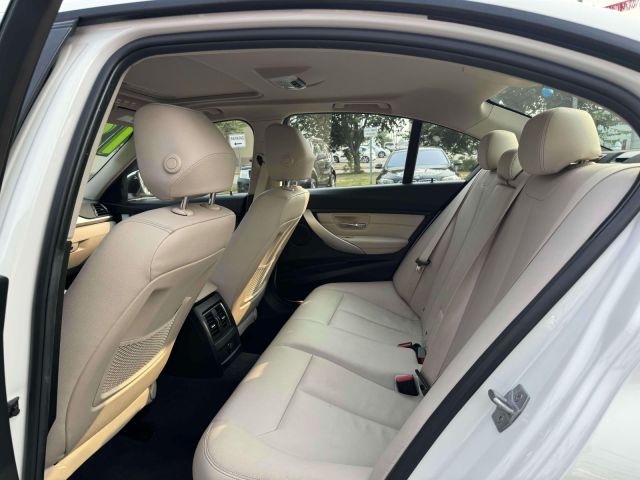 2018 BMW 3 Series 320i Sedan