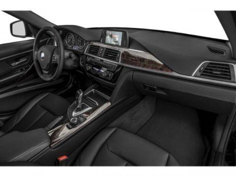 2018 BMW 3 Series 320i