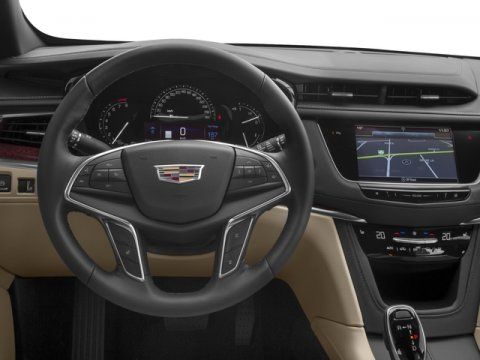 2018 Cadillac XT5 Luxury FWD