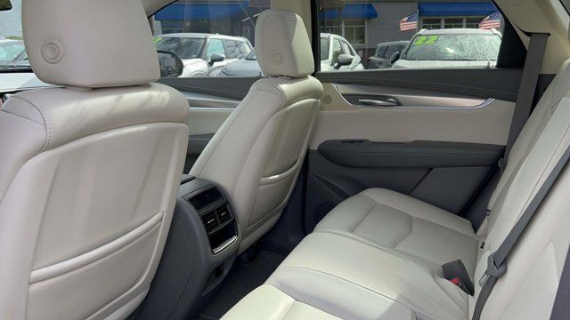 2018 Cadillac XT5 Luxury FWD 2018 Cadillac XT5 Luxury FWD