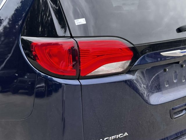 2018 Chrysler Pacifica Touring L FWD