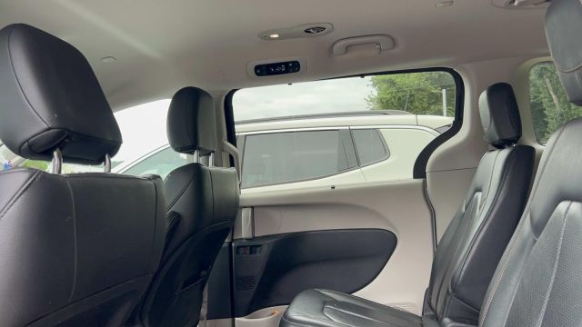 2018 Chrysler Pacifica Touring L FWD