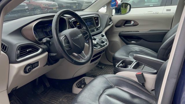 2018 Chrysler Pacifica Touring L FWD