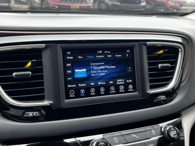 2018 Chrysler Pacifica Touring L FWD