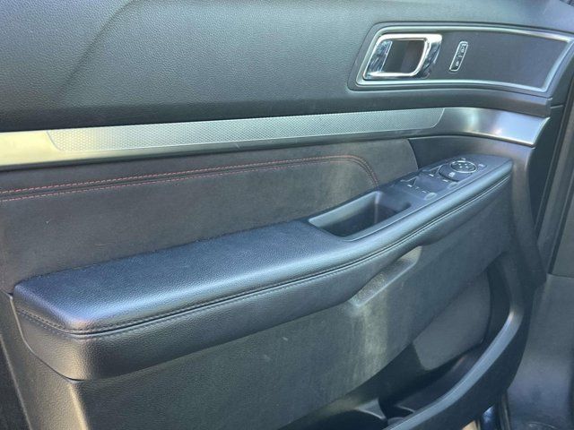 2018 Ford Explorer XLT 2018 Ford Explorer XLT