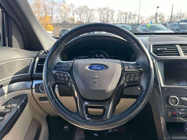 2018 Ford Explorer XLT 2018 Ford Explorer XLT