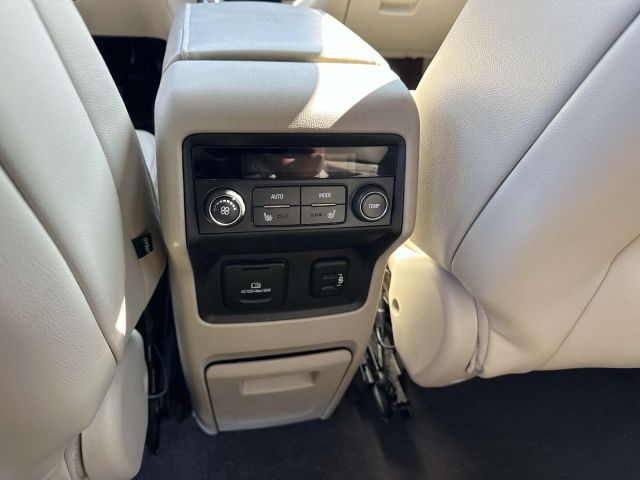 2018 GMC Acadia AWD 4dr Denali