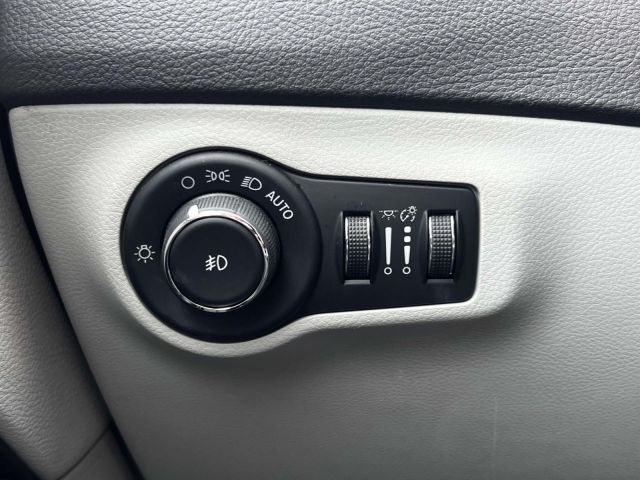 2018 Jeep Compass Latitude FWD