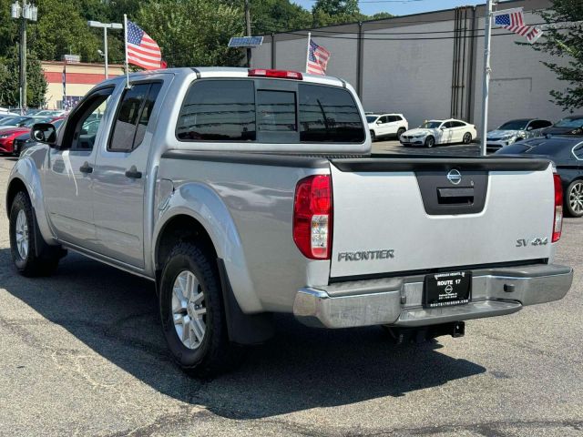 2018 Nissan Frontier Crew Cab 4x4 SV V6 Auto