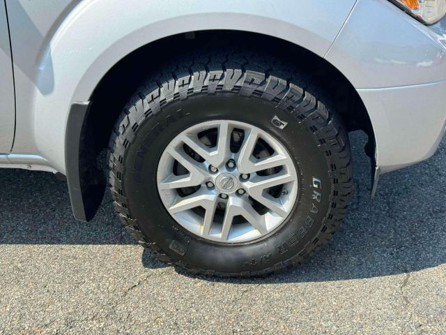 2018 Nissan Frontier Crew Cab 4x4 SV V6 Auto