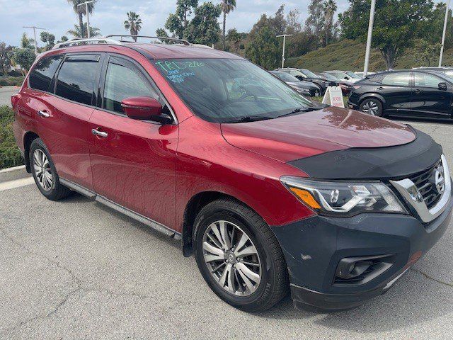 2018 Nissan Pathfinder SV 2018 Nissan Pathfinder SV