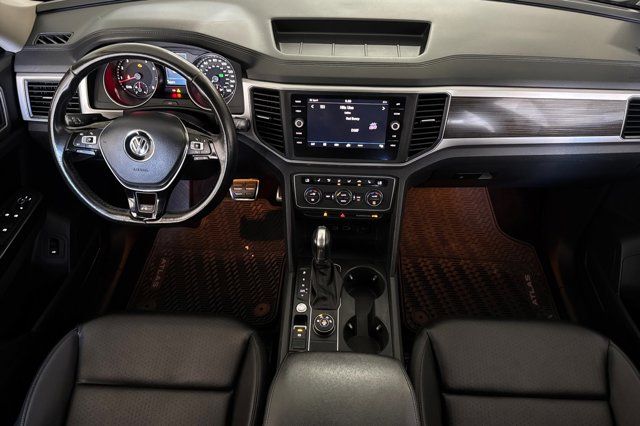 2018 Volkswagen Atlas 3.6L V6 SE w/Technology Pre-Owned 2018 Volkswagen Atlas 3.6L V6 SE w/Technology Pre-Owned