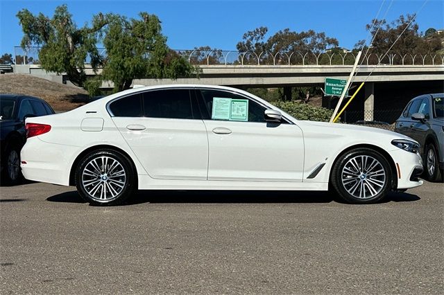 2019 BMW 5 Series 530e iPerformance 2019 BMW 5 Series 530e iPerformance
