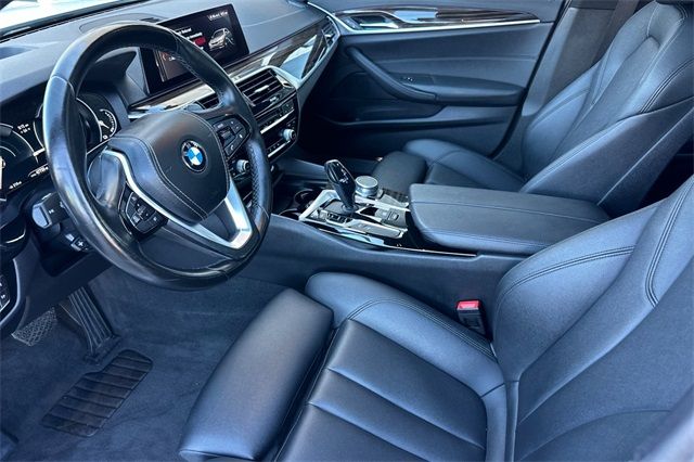 2019 BMW 5 Series 530e iPerformance 2019 BMW 5 Series 530e iPerformance