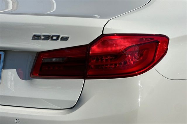 2019 BMW 5 Series 530e iPerformance 2019 BMW 5 Series 530e iPerformance