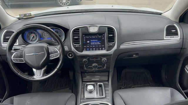 2019 Chrysler 300 Touring RWD