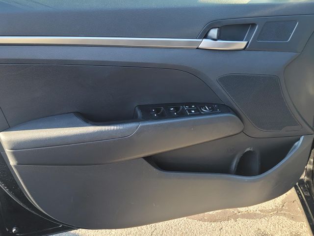 2019 Hyundai Elantra SE Auto