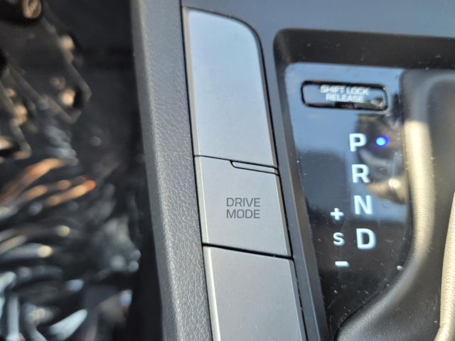 2019 Hyundai Elantra SE Auto