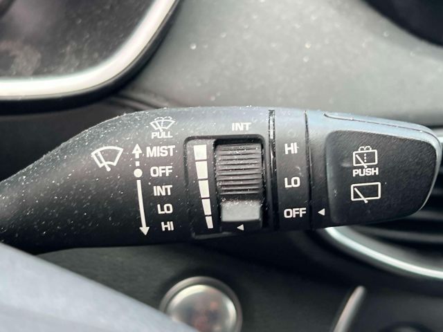 2019 Hyundai Santa Fe SEL 2.4L Auto AWD