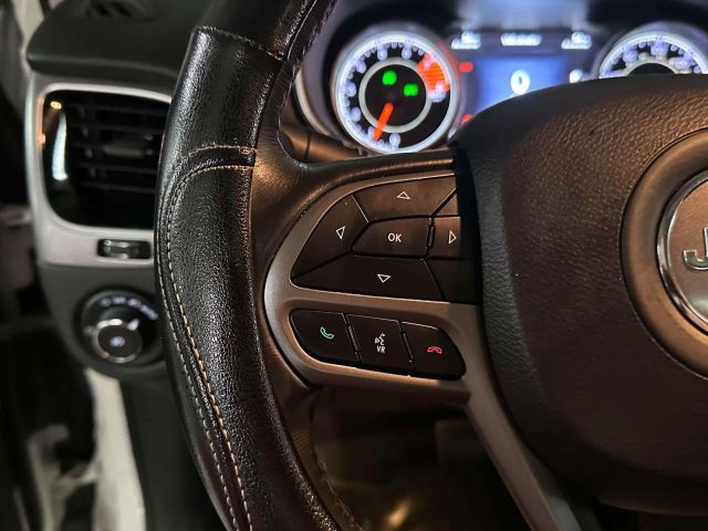 2019 Jeep Cherokee Overland 4x4