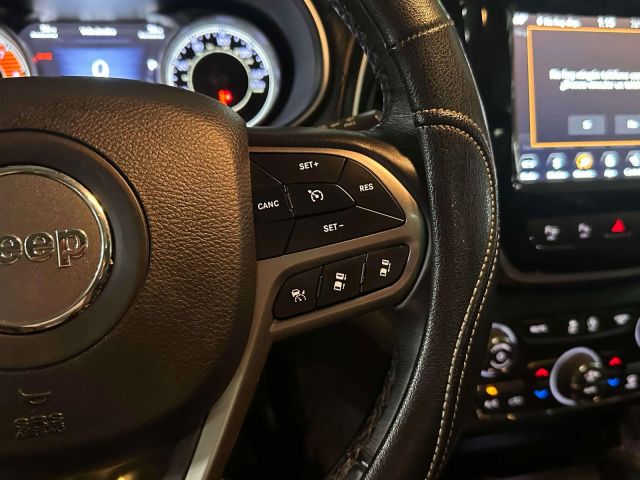 2019 Jeep Cherokee Overland 4x4