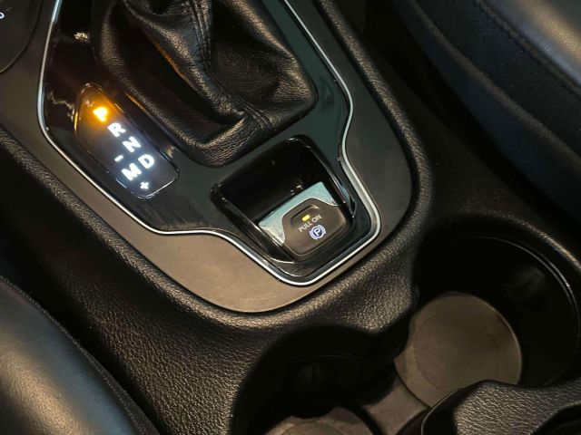 2019 Jeep Cherokee Overland 4x4