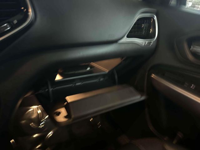 2019 Jeep Cherokee Overland 4x4