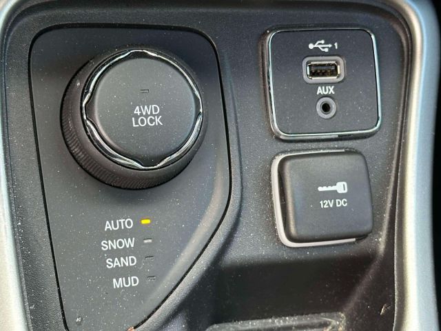 2019 Jeep Compass Latitude 4x4 2019 Jeep Compass Latitude 4x4