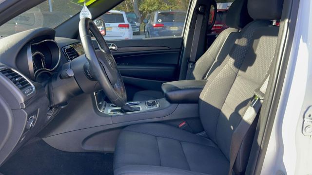 2019 Jeep Grand Cherokee Upland 4x4 2019 Jeep Grand Cherokee Upland 4x4