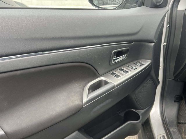 2019 Mitsubishi Outlander Sport SE 2.0