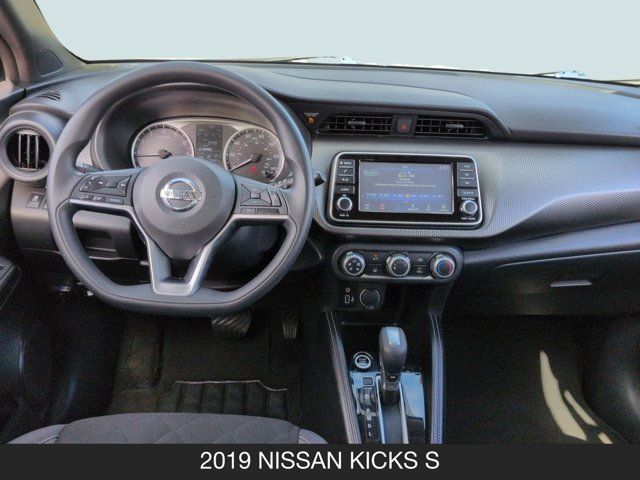2019 Nissan Kicks S
