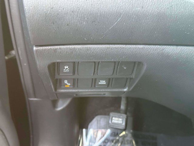 2019 Nissan Pathfinder SV 2019 Nissan Pathfinder SV