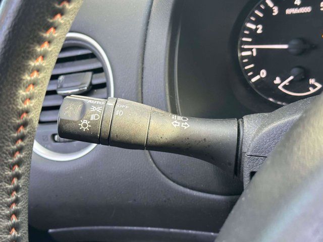 2019 Nissan Pathfinder SV 2019 Nissan Pathfinder SV