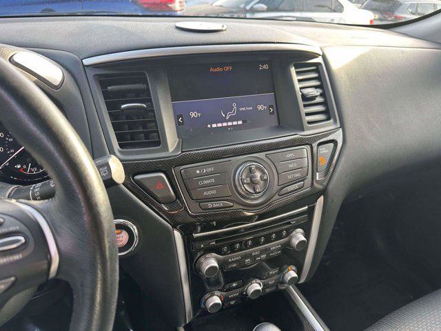 2019 Nissan Pathfinder SV 2019 Nissan Pathfinder SV