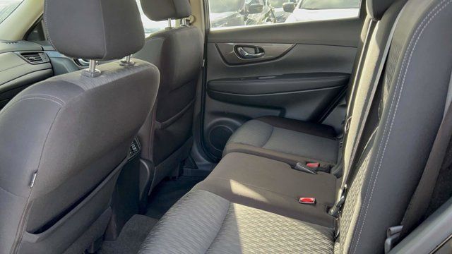 2019 Nissan Rogue SV 2019 Nissan Rogue SV