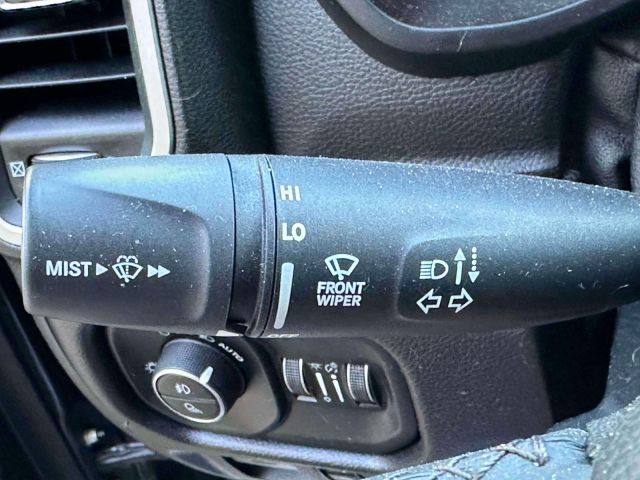 2019 Ram 1500 Big Horn/Lone Star 4x4 Crew Cab 64 Box