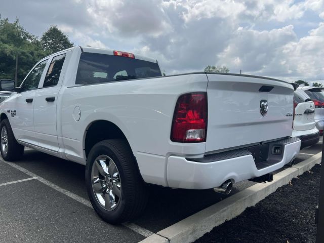 2019 Ram 1500 Classic Express 4x4 Quad Cab 64 Box