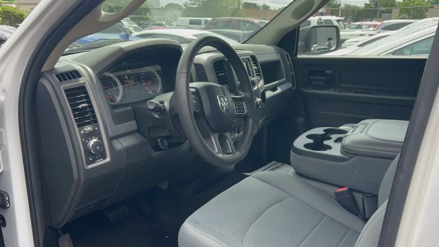 2019 Ram 1500 Classic Express 4x4 Quad Cab 64 Box