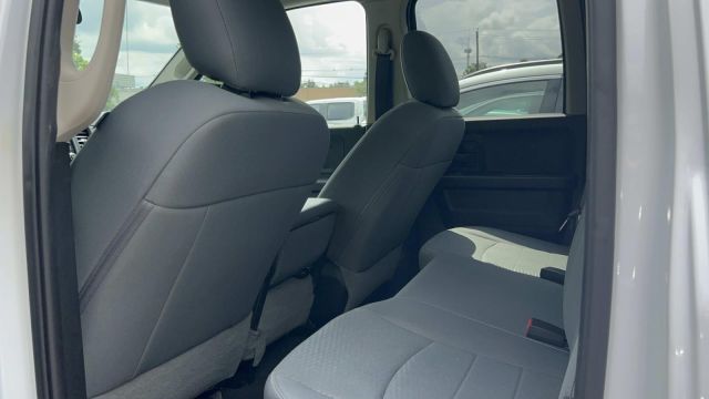 2019 Ram 1500 Classic Express 4x4 Quad Cab 64 Box