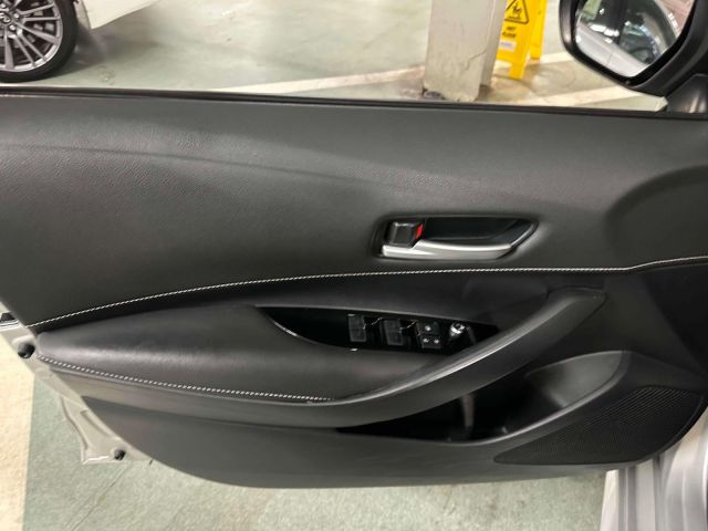 2019 Toyota Corolla Hatchback SE Manual (Natl)
