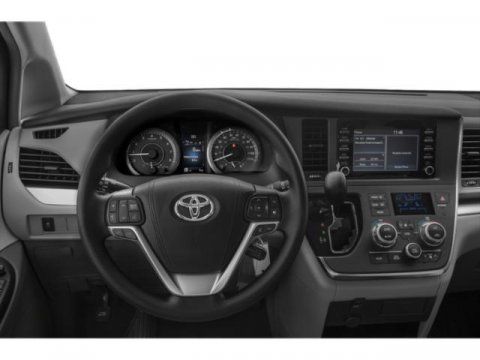 2019 Toyota Sienna XLE Premium